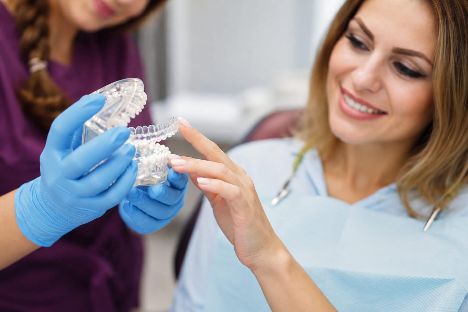 É Normal Sentir Dor ao Trocar os Alinhadores Invisalign